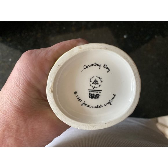 Joan Walsh Anglund Country Boy Figurine, 1981 - Picture 8 of 8